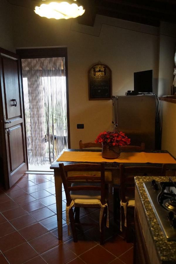 Il Borghetto Di Carra Apartment Talla Ngoại thất bức ảnh